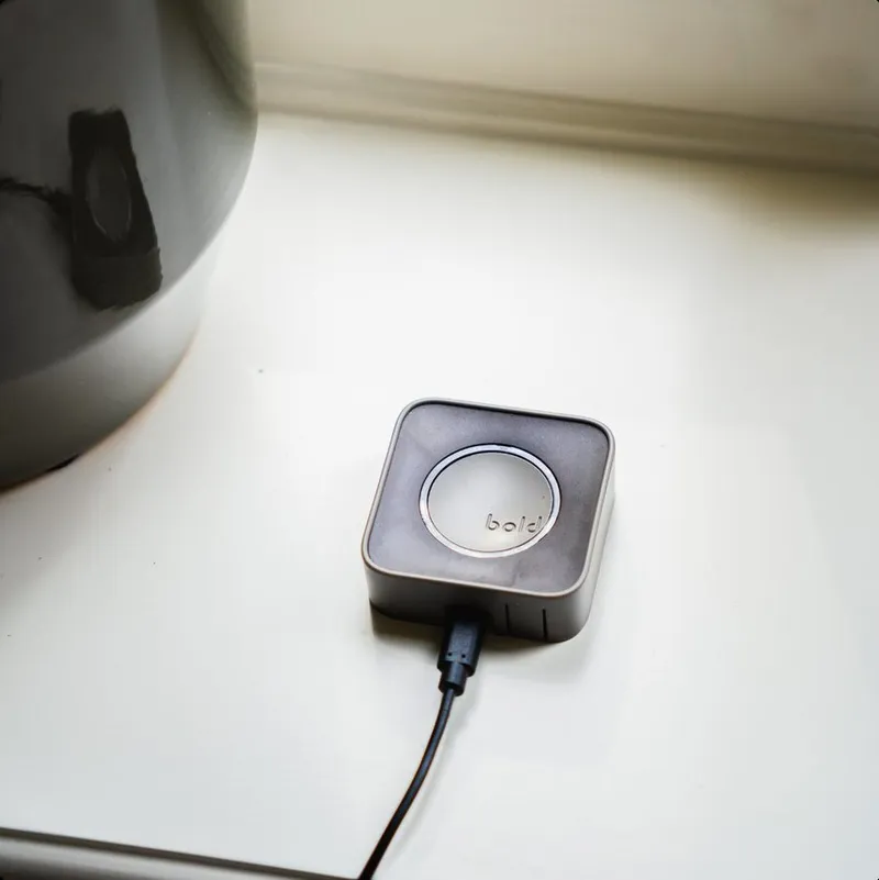 Een Bold Connect op een bureau